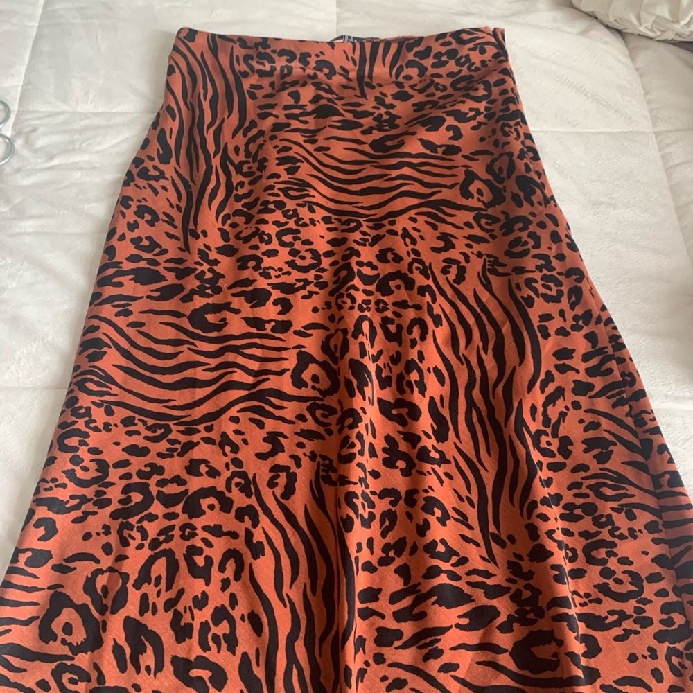 midi skirt